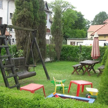 Pokoje Dajan Homestay *